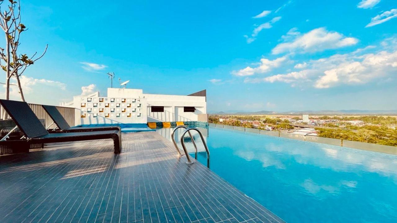 The Sweet Escape @ Imperio Professional