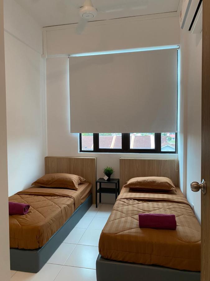 The Sweet Escape @ Imperio Professional